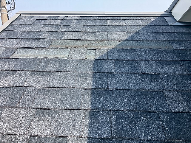 アスファルトシングルがなくなっている